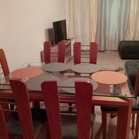 просторен и добре обзаведен Oborishte 39 Str Апартаменты *